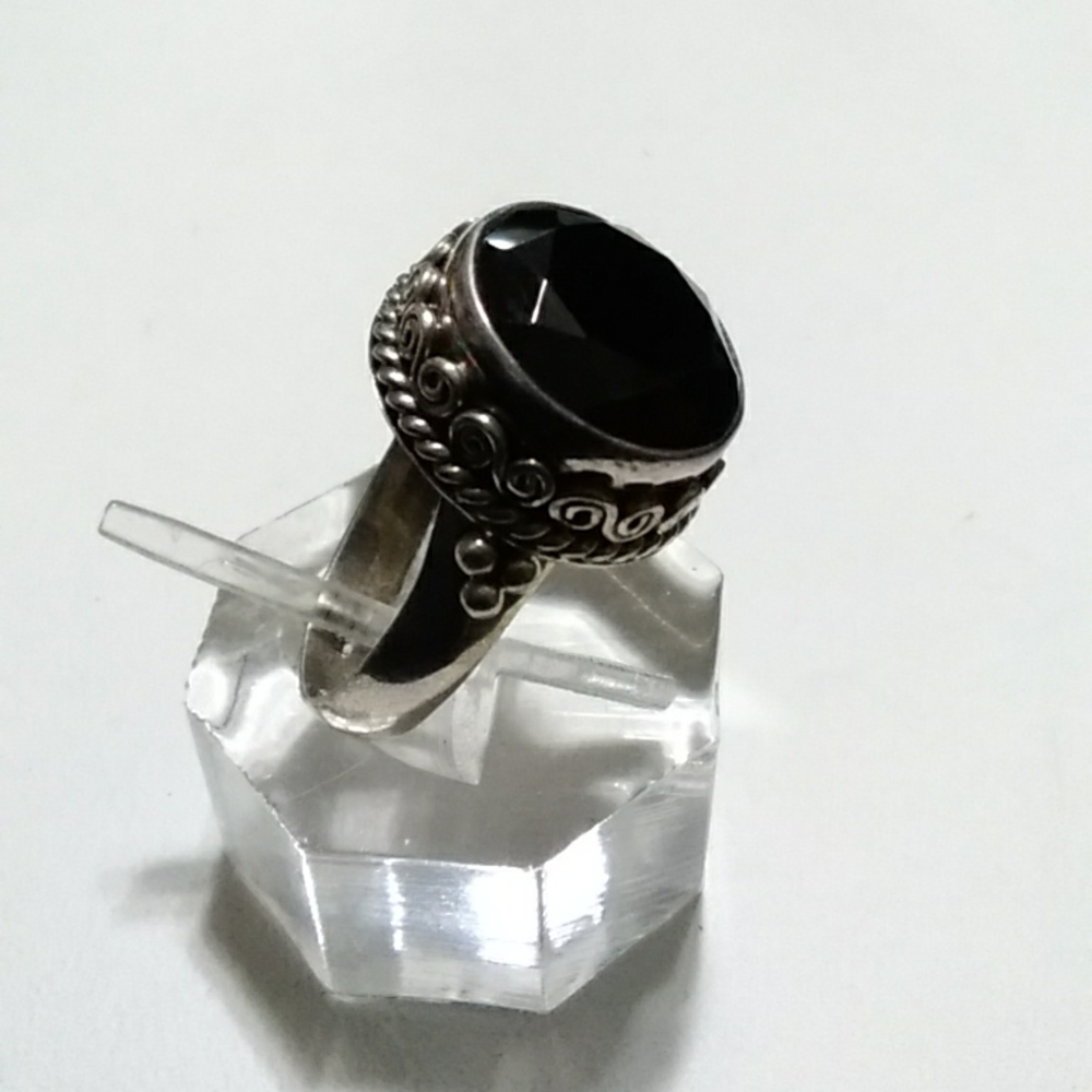 Spinel Ring - image 4